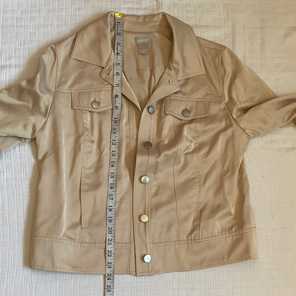 CHICO’S Cream Button-Front Lightweight Jacket - Picture 7 of 10